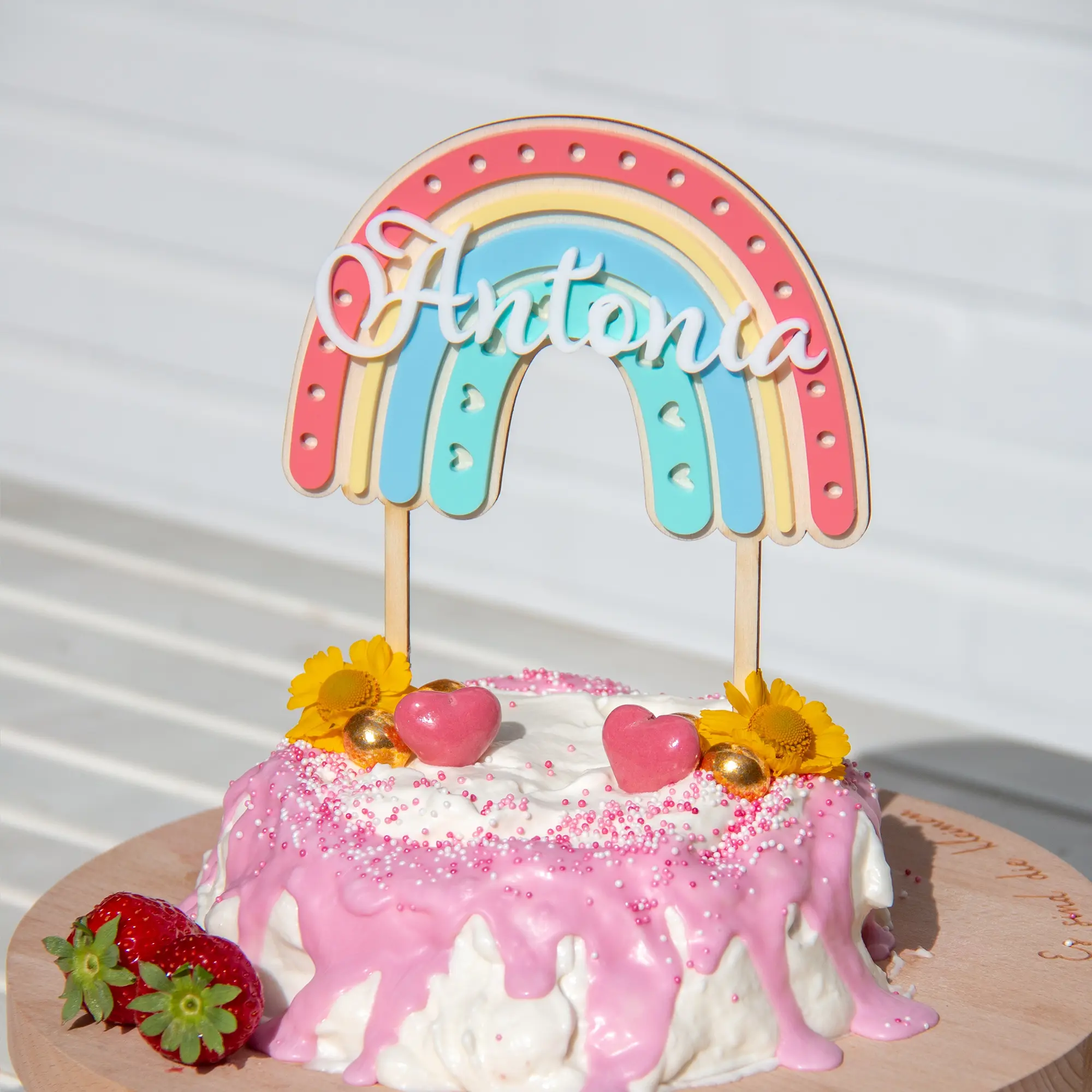 Cake Topper Regenbogen mit Herzen & Namen